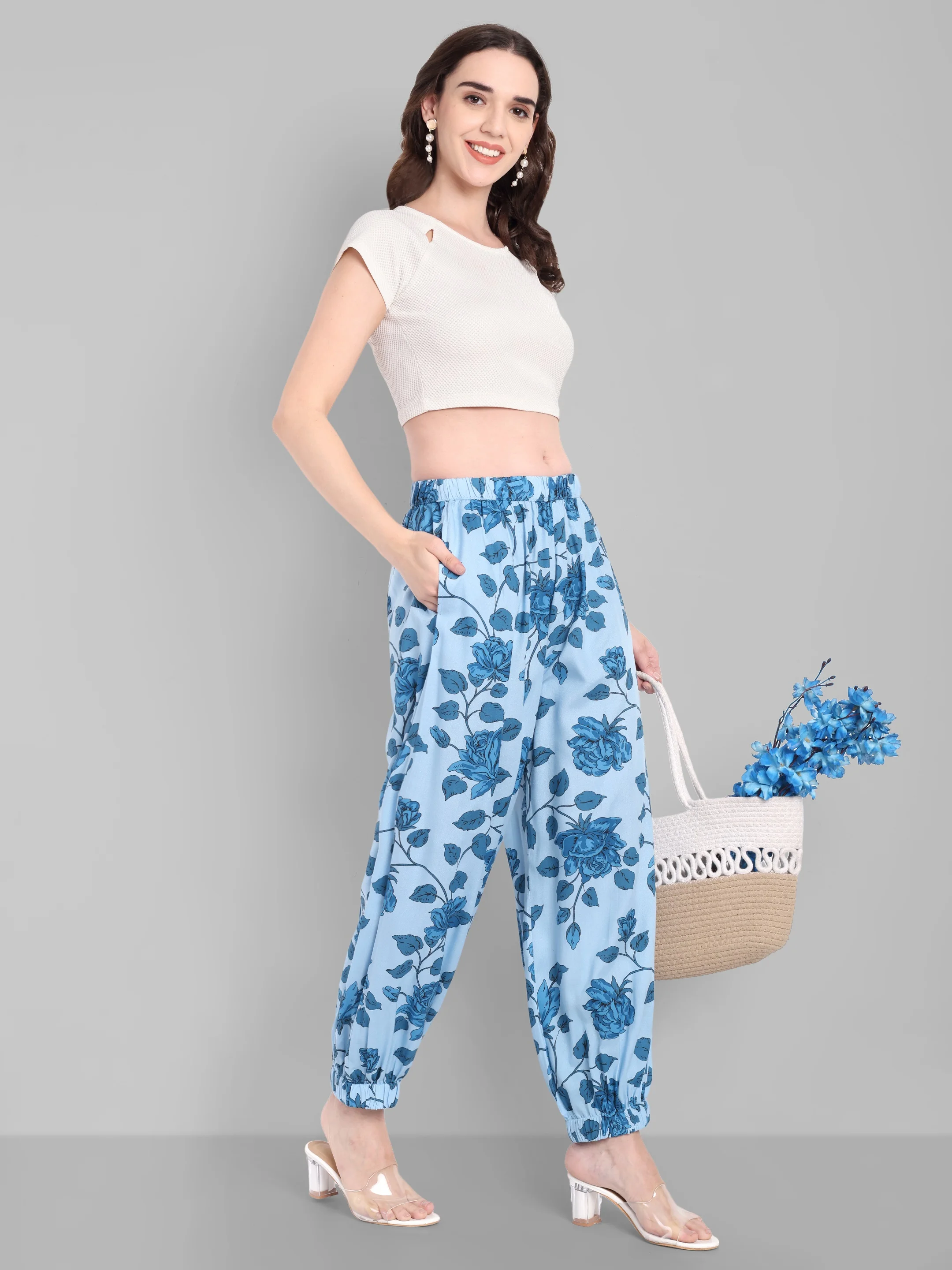 ecomm female shoot